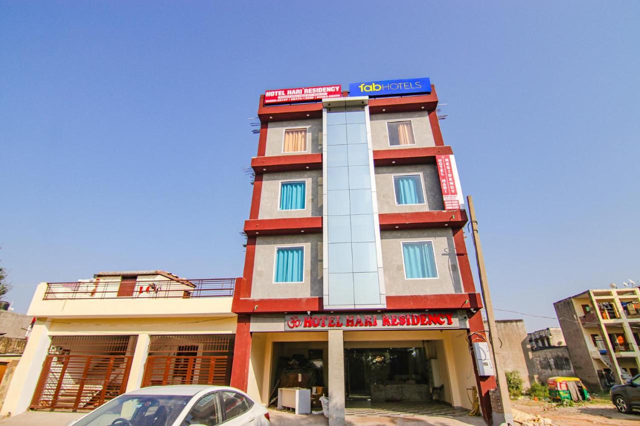 Fabhotel Hari Residency Chandigarh Exterior photo